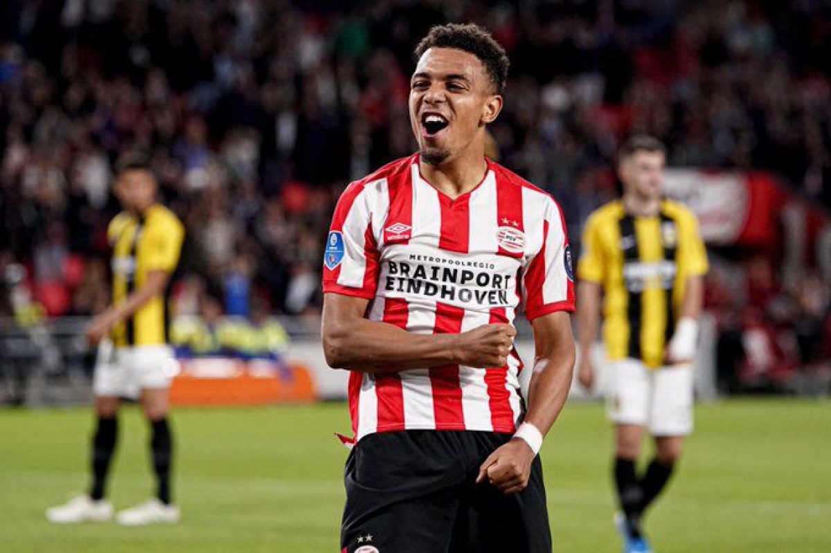Eredivisie: PSV Eindhoven-AZ Alkmaar już od 546 zł! (przelot+bilet na mecz+nocleg)