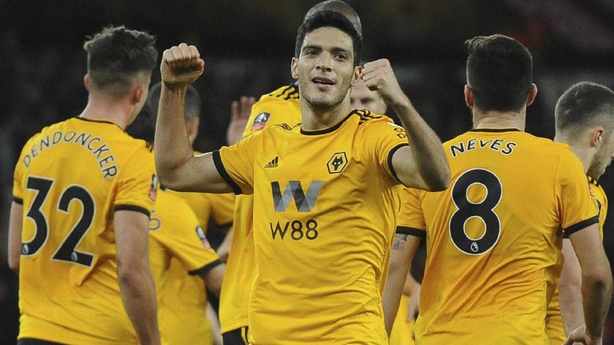 Premier League: Wolverhampton Wandereres FC-Southampton FC już od 854 zł! (przelot+bilet na mecz+nocleg)