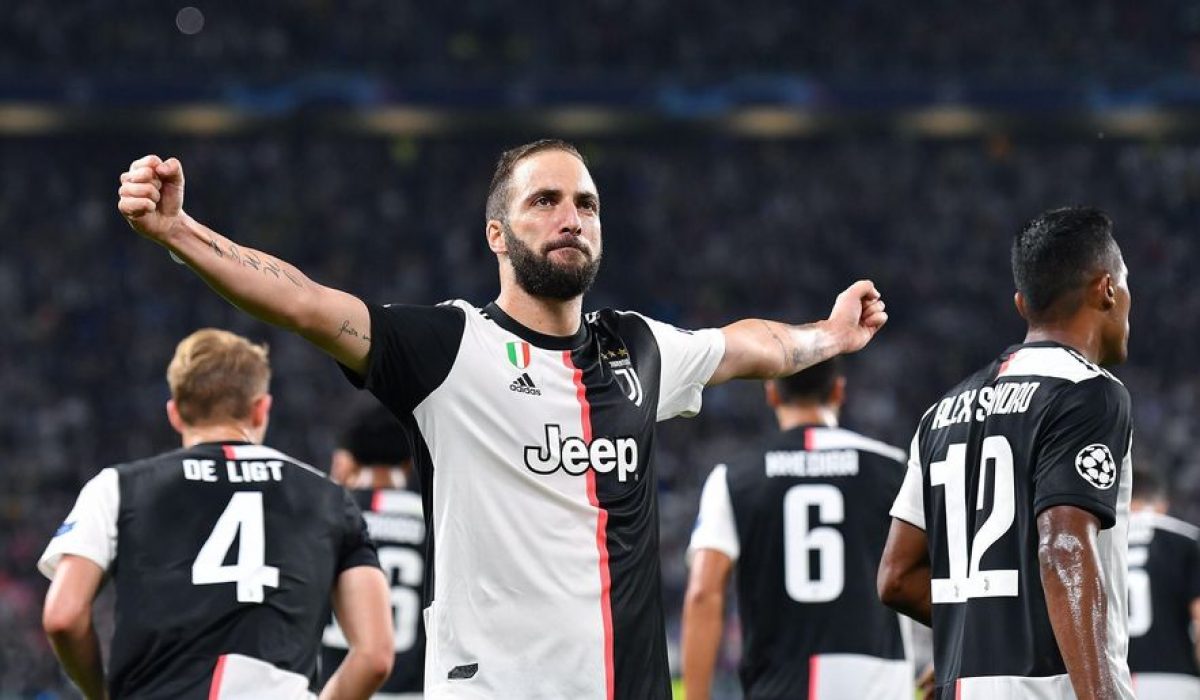 Champions League: Juventus FC-Olympique Lyon już od 1401 zł! (przelot+bilet na mecz+nocleg)